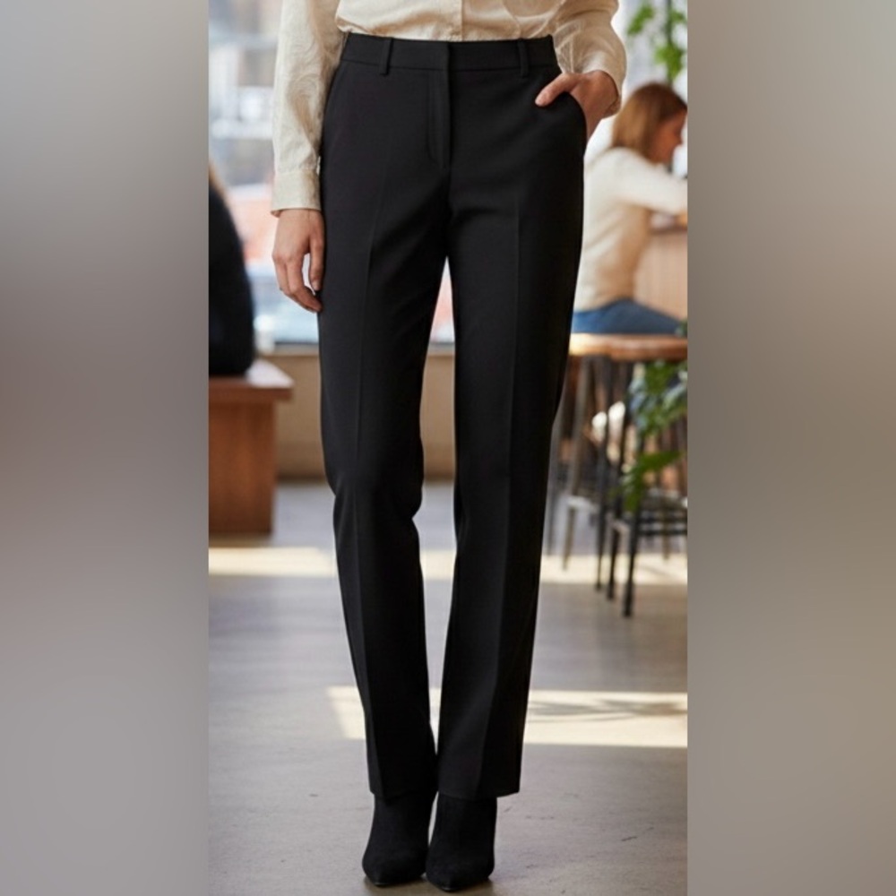 Alfani black trousers, straight keg, pockets, great condition, size 6PS